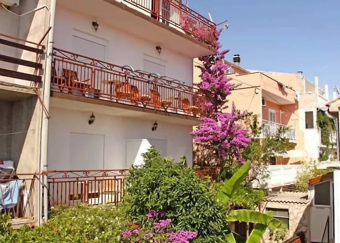 Nikola Leko Konukevi Hvar Town