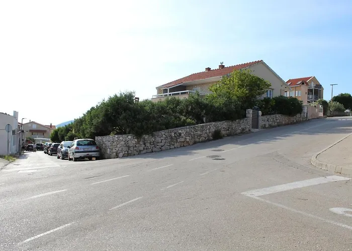 Nikola Leko 3* Hvar Town